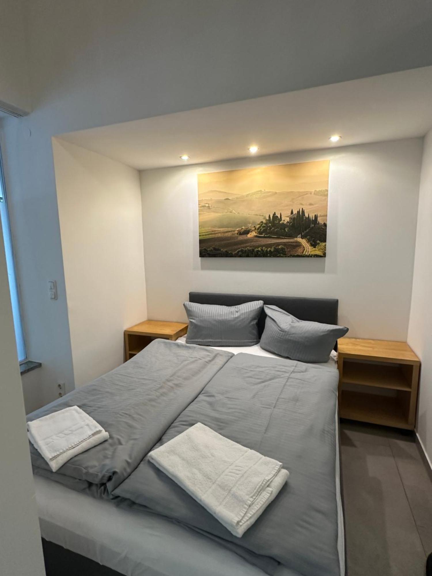 Estelada Boarding Houses - Bogenhausen München Buitenkant foto